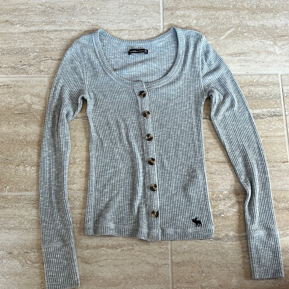 Abercrombie button down long sleeve